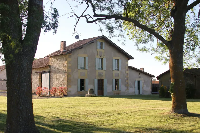Dordogne Vineyard Farmhouse in der Nähe von Bergerac im Herzen der berühmten Weinregionen - Image 1