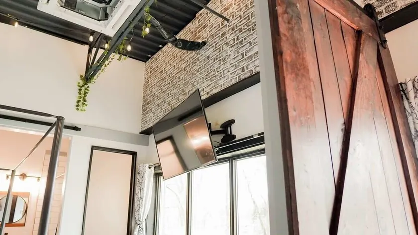 Rivers Edge Lofts - Unit 5 - Image 1