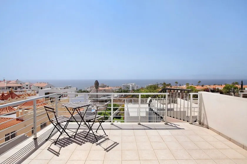 Ferienwohnung 'Tenerife Dúplex Callao' mit Meerblick, Gemeinschaftspool und WLAN - Image 1