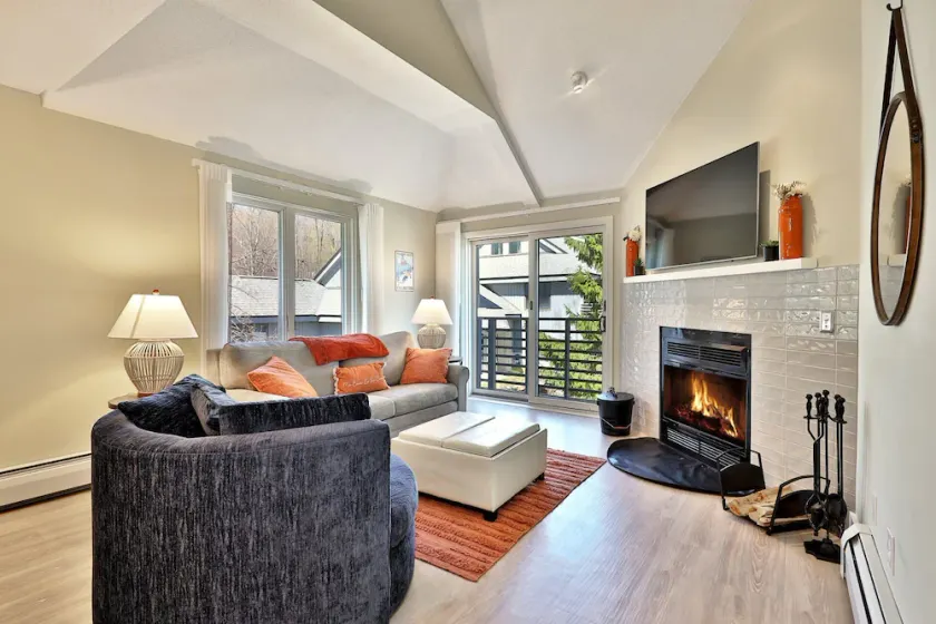 Forest Hearth at The Woods - 2BR Garden Condo with Pool & Spa - Sleeps 6 - Image 1