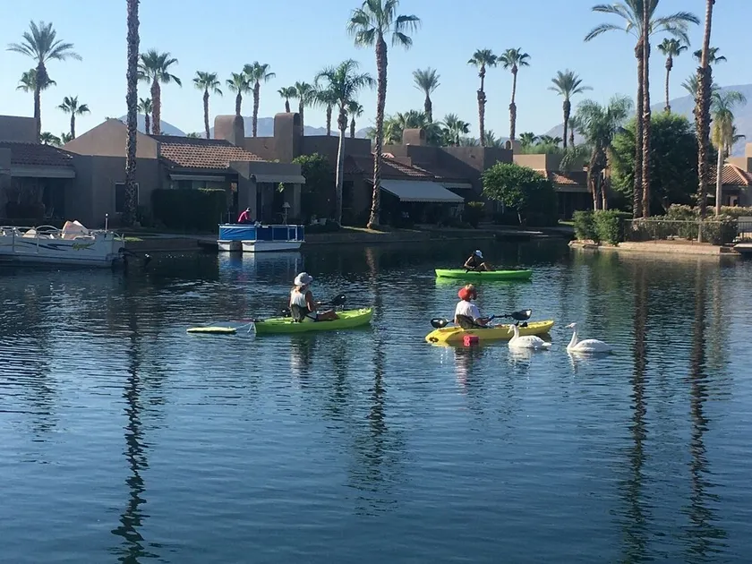 Beautiful  home on lake tennis, pickle ball pools and spas.l - Image 1