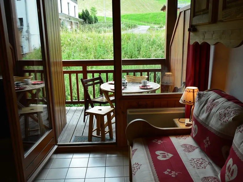 Appartement cosy 1 chambre, 4 pers, centre station, 100m des pistes, balcon, bien équipé - Image 1