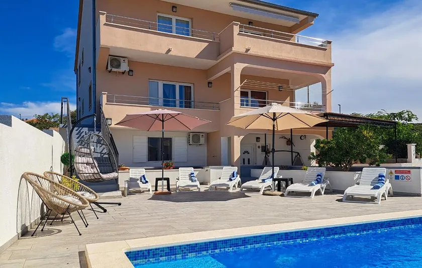 Awesome Home In Kanica - Image 1