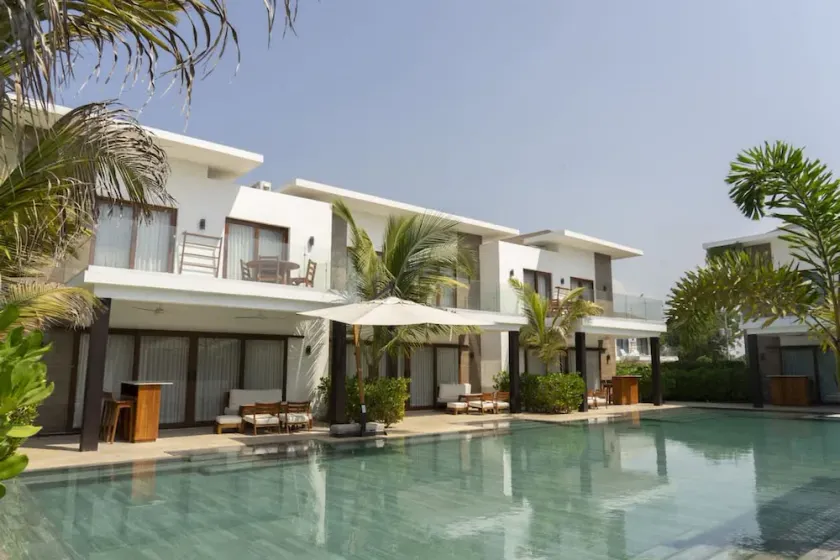 Pool Entry 7 Guests 2 Bedrooms - Image 1