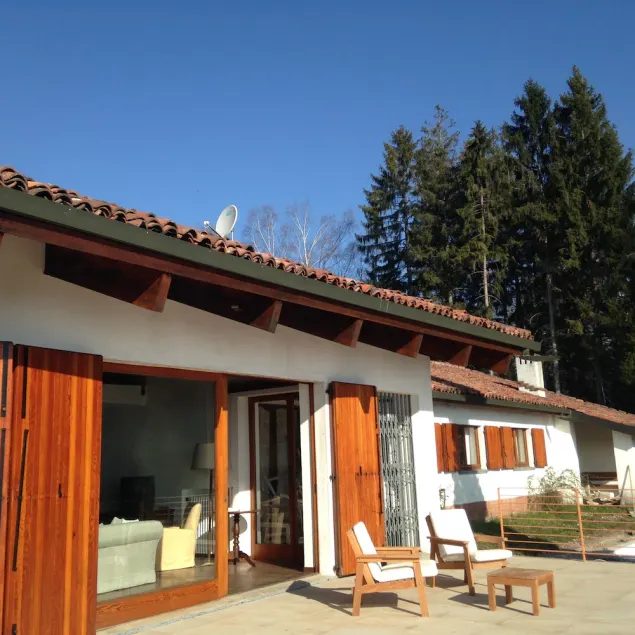 Villa mit Pool und Blick auf die Seen oberhalb von Stresa - Image 1