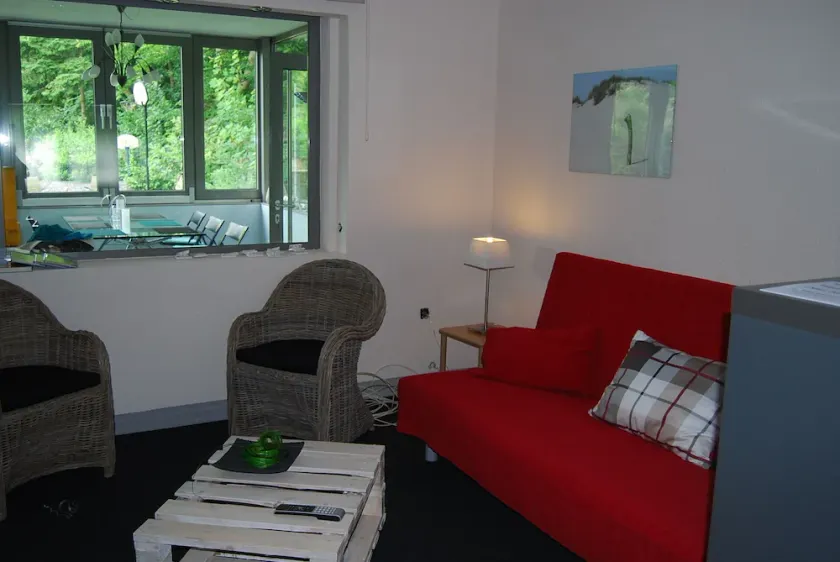 Spacieux appartement avec terrasse (101 m²).  près de la ville (de trajet en train de 10 min) à l'air libre - Image 1