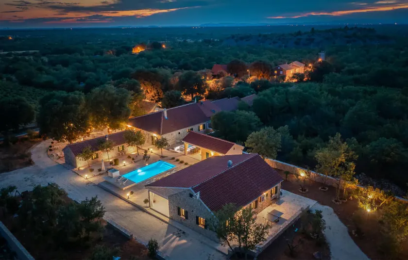 Casa que admite mascotas en Oklaj con. - Image 1