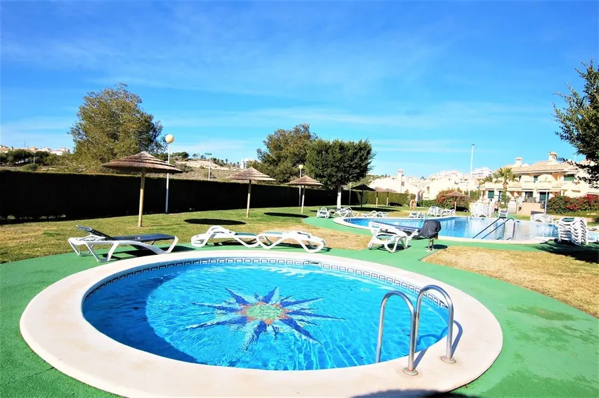 Casa Vacanze 'Beautiful House in Campoamor Golf' con Piscina Condominiale e Wi-Fi - Image 1