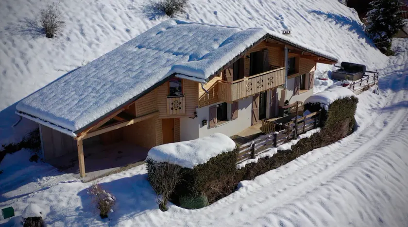 Chalet Haute Savoie quiet jacuzzi wifi near Lake Annecy - Image 1