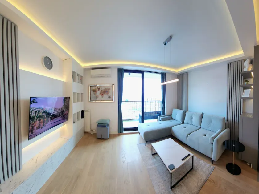 Belgrade Waterfront 10fl Lux Apt City View & Free P - Image 1