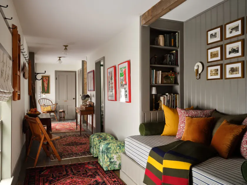 The Ell, a Historic, Luxurious 2 bed, 2 bath Private Suite in Lovell - Image 1