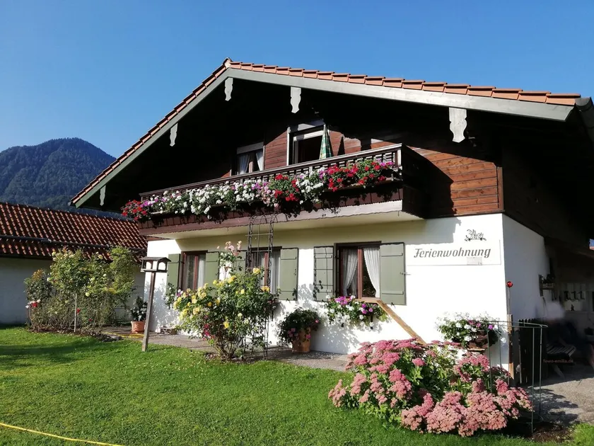 Ferienwohnung Emilia mit Bergblick (Westen) - Image 1
