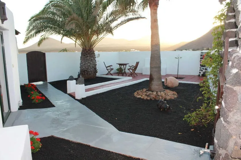 Haus Las Palmeras Lanzarote - Image 1