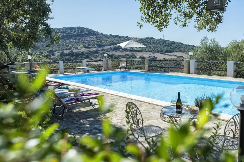 Splendid independent Villa surrounded by Sardinian nature - Image 1