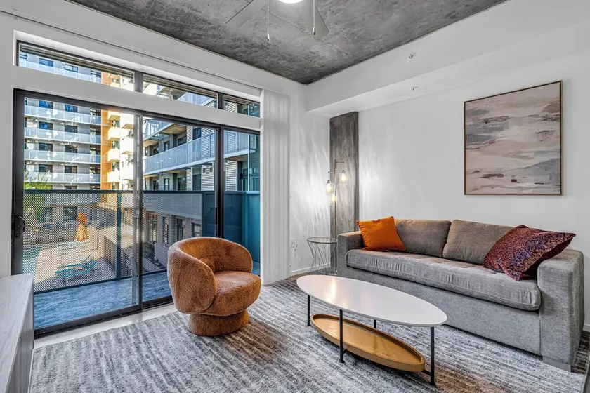 Phoenix Urban Luxury Escape - Image 1