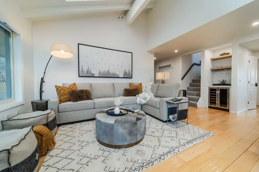 Renovated 3BR, 3BA Snowmass Condo - Image 1