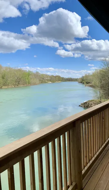 Cabin Right on Current River, conveniently located close to town. - Image 1