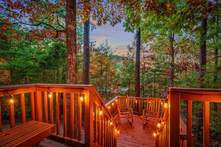 Private 3BR/ 2BA Beauty near Dollywood! Hot Tub, Wi-Fi, Games - Image 1