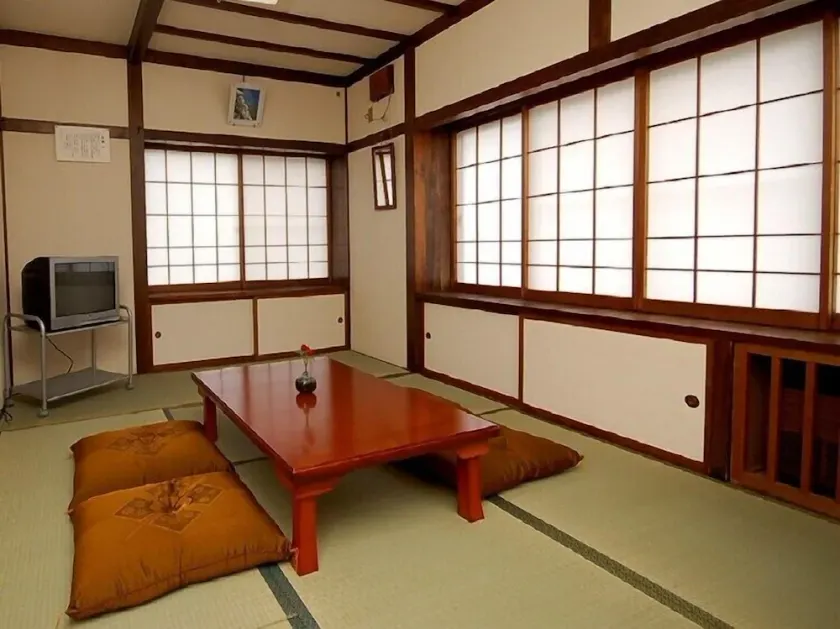 Yamanakakan - Image 1