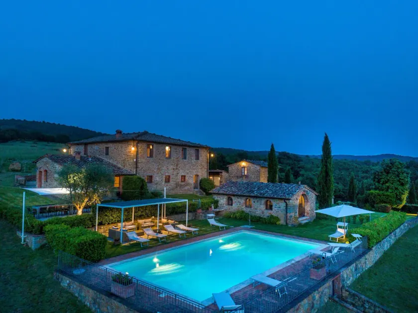 Country House / Farm House em Rapale com 9 quartos e capacidade para 20 pessoas - Image 1
