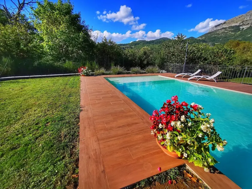 Rosalba, Montanha Romântica, piscina com aquecimento solar, restaurantes a pé, - Image 1