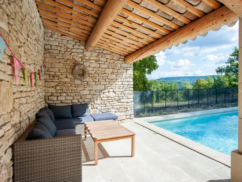 Villa in Saignon With Pool and Scenic Views - Image 1