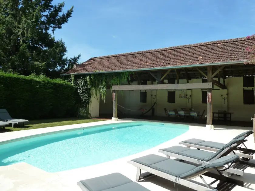 Charming farmhouse with pool in the heart of Perigord near Dordogne river - Image 1
