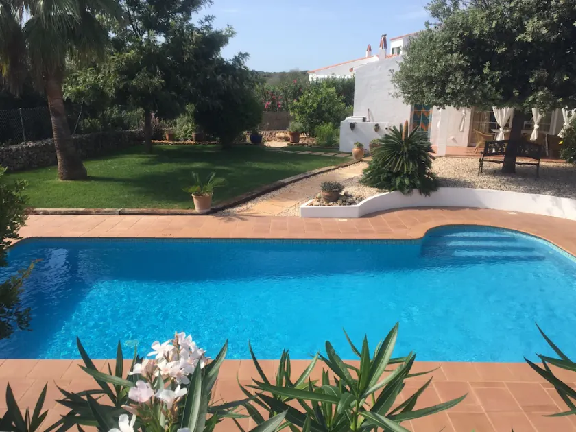 Calm, serene, secluded, stunning gardens, pool close to beach and all amenities - Image 1