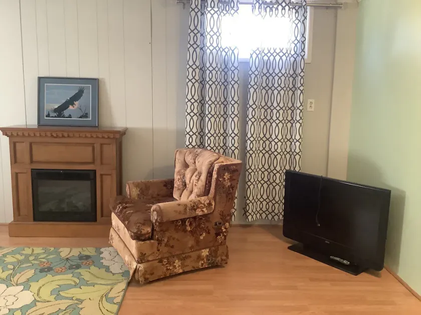 Basement apartment in beautiful ,scenic Birtle ,Manitoba - Image 1