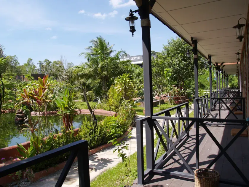 Cowboy Farm Resort Pattaya - Image 1