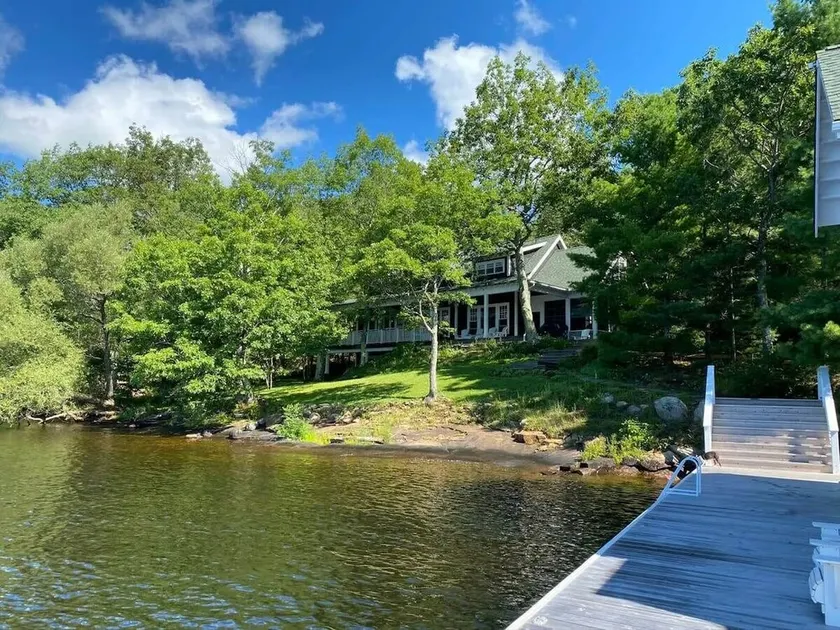 Muskoka Point of View! - Image 1