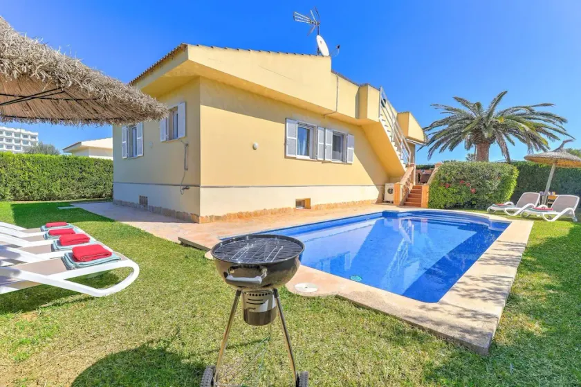 Villa Casa Leon by Villa Plus - Image 1