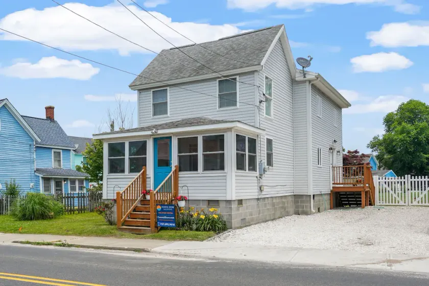Shreiner's Tradition | Walk Downtown + Porch + Family Friendly + Pet Friendly - Image 1