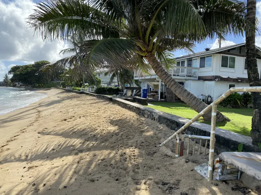 Tranquil Sandy Beachfront - minimal beach traffic.  Like your own private beach - Image 1
