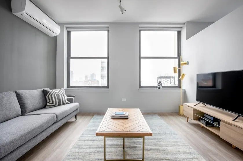 Cozy Loop 1BR w/ Deck, Gym, W/D, nr. West Loop & the L, by Blueground - Image 1