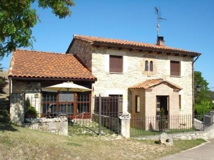 Casa Rural Villamoronta - Image 1