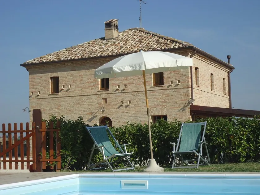 Country side Villa, stunning view, family-friendly in your total privacy. - Image 1