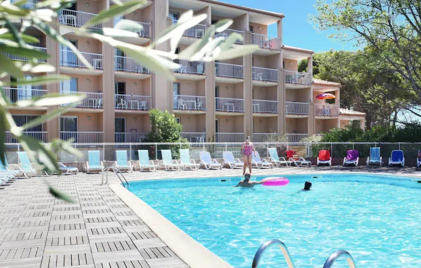 Appart Mignon Piscine Extérieure | Proche du village et de l'étang - Image 1