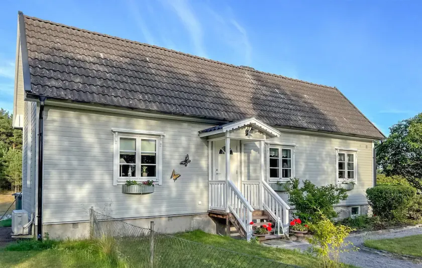 3 Bedroom Cozy Home In Sölvesborg - Image 1