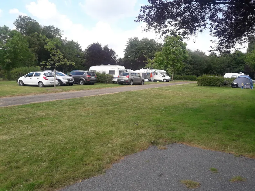 Emplacement camping Nu - Image 1