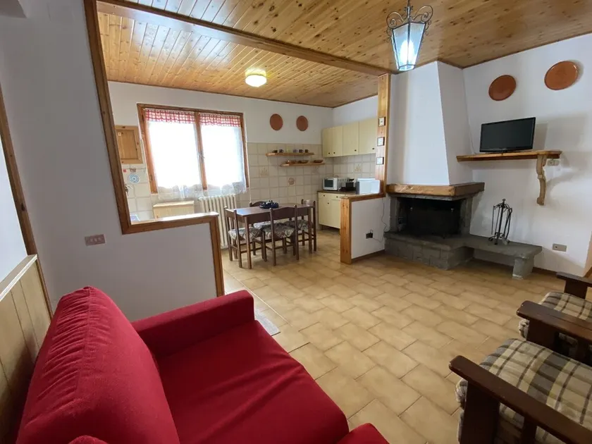 Cozy apartment with garden, pets allowed - Image 1