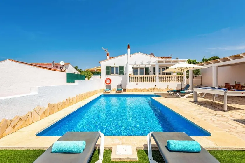 Villa Airosa by Villa Plus - Image 1