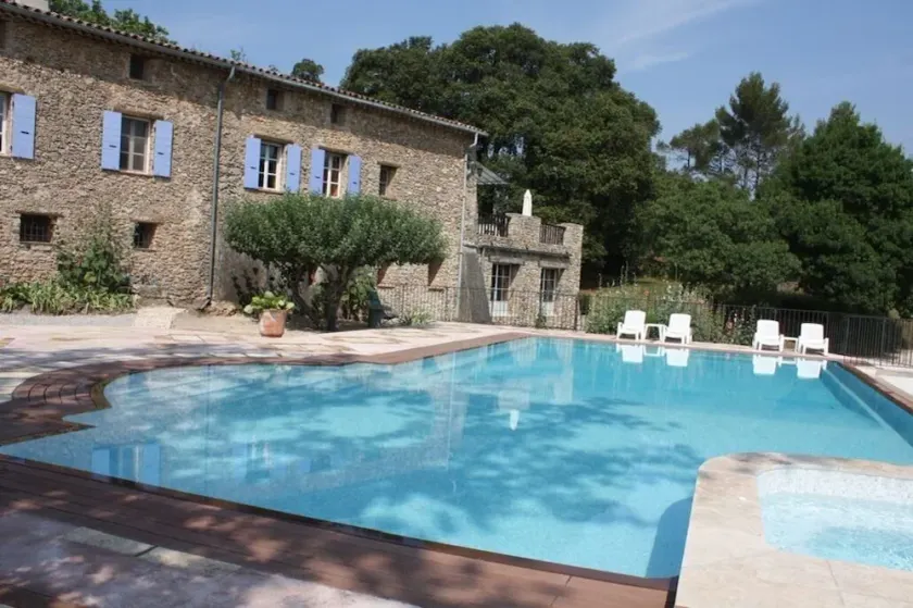 Cosy studo 2, detached in charming building, swimming pool in the middle of vineyards - Image 1