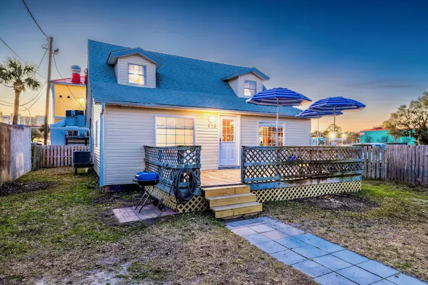 C'EST À L'AUTOMNE 75 $ la nuit en novembre :) Au cœur de Ocean Drive 14 personnes - Image 1