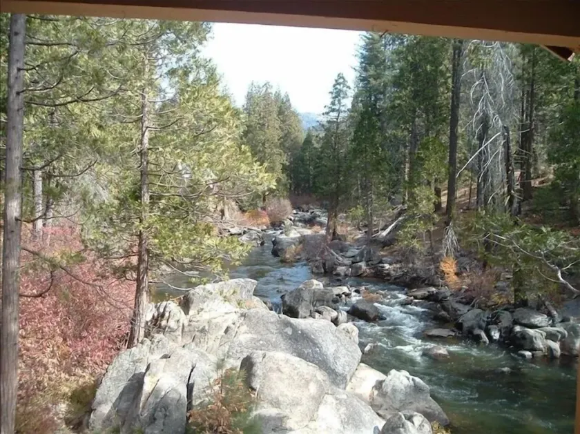 Strawberry, Pinecrest, Dodge Ridge Riverfront Estate!  Beeindruckend! - Image 1