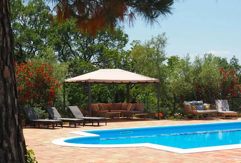 Beautiful Villa with Pool - Image 1