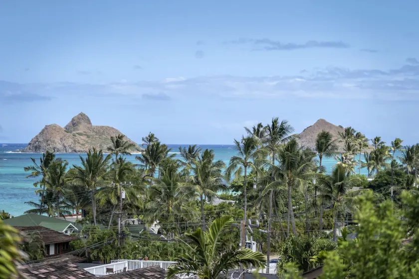 Lanikai Hillside Cozy Cottage with Spectacular Ocean View with Mokulua Islands. - Image 1