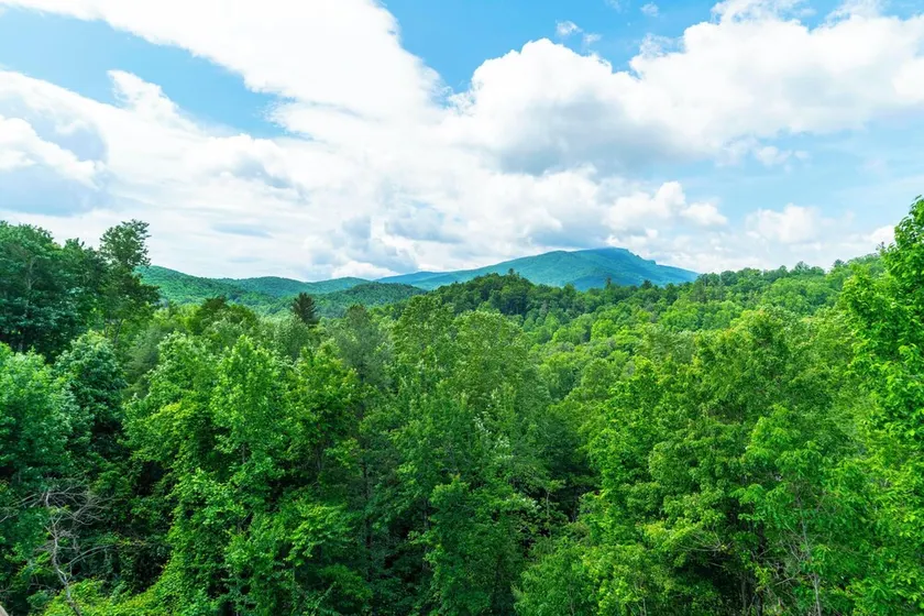 Evergreens 1522- Mtn Condo, Gated Resort, Indoor/Outdoor Pools & Hot Tub - Image 1