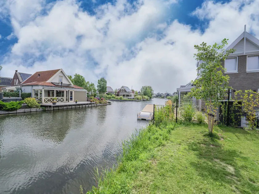 Holiday Home Between Rotterdam and Zeeland - Image 1