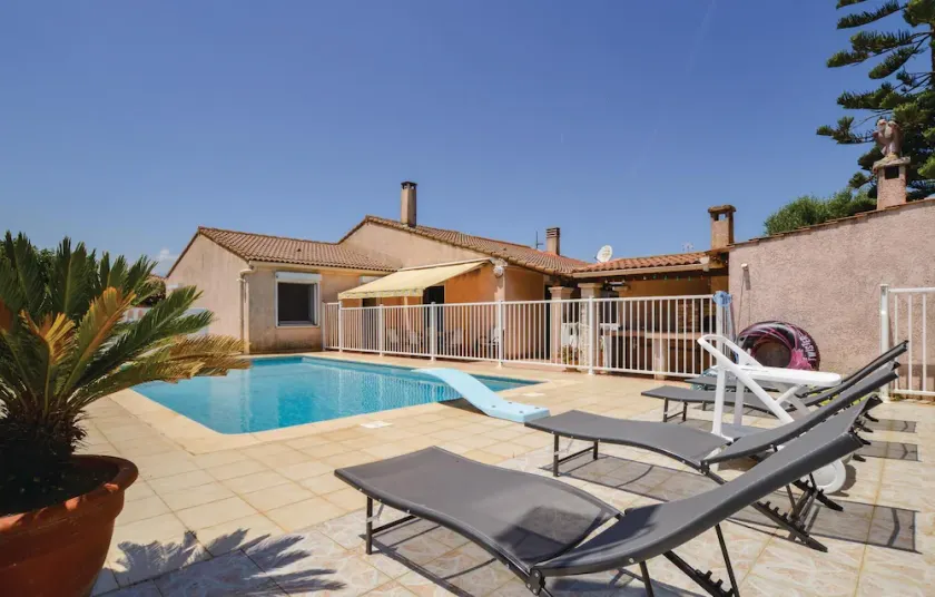 Pet Friendly Home In Borgo - Image 1